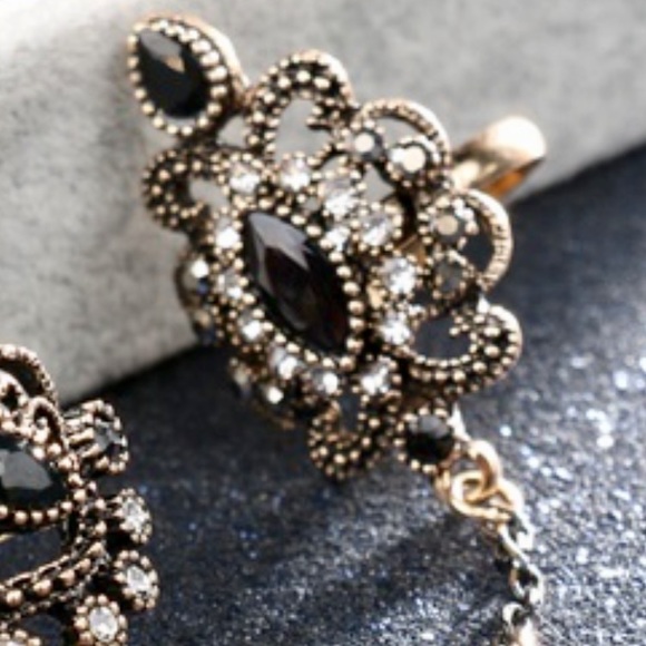 #DoubleWithaChaser🥂🥃 - Picture 3 of 8